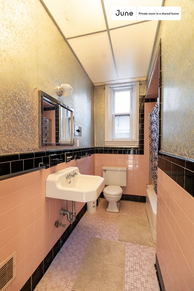 Photo - Private bedroom in 4 bed/1.5 bath Home