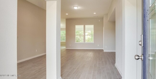 Building Photo - 15583 Chir Pine Dr