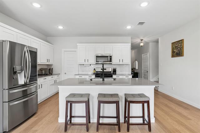 Building Photo - 2123 Pedigree Ln