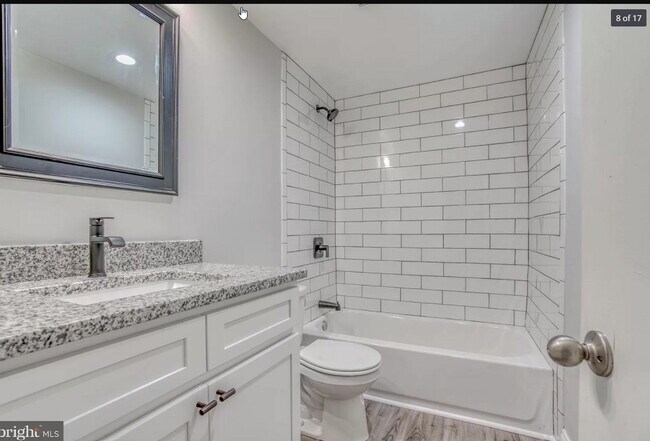 Foto del edificio - 7909 Pulaski Hwy