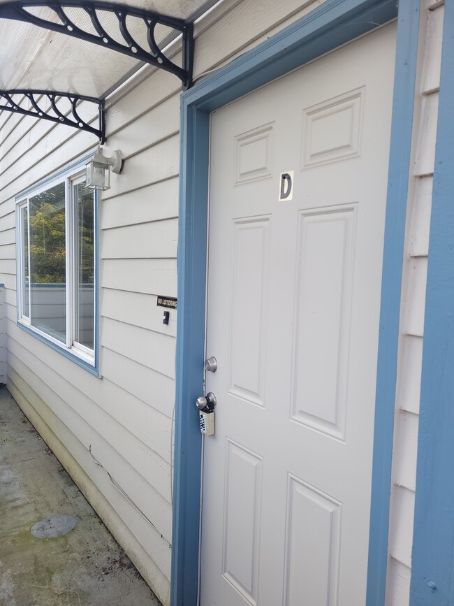unit d welcome home - 1045 S Jasper St