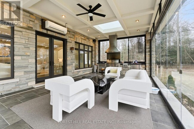 Building Photo - 40 Golf Ave