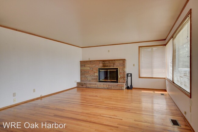 Foto del edificio - 3 br, 2 bath House - 453 SE Pasek St.
