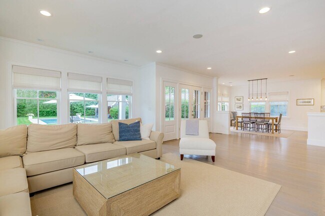 Foto del edificio - 23 Gansett Ln