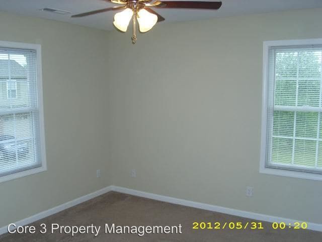Building Photo - 1130 Ravina Dr