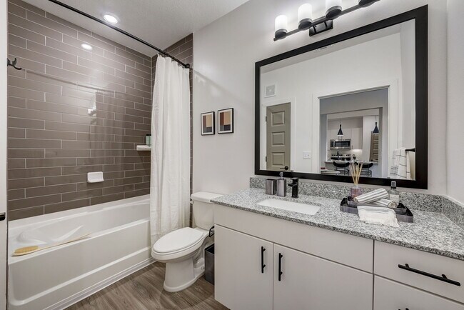 Building Photo - The Parian Luxury Apartments