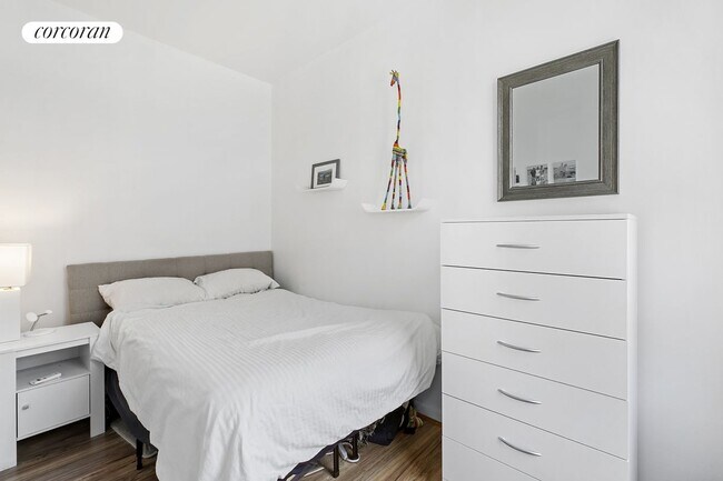 Foto del edificio - 516 Hudson St