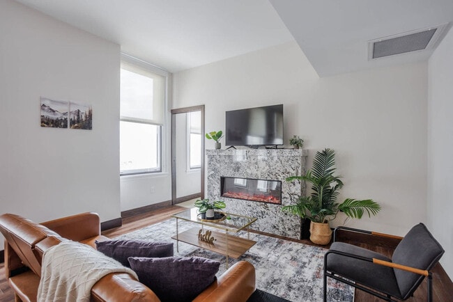 Foto del edificio - 9-JAN-JAN E 4th St