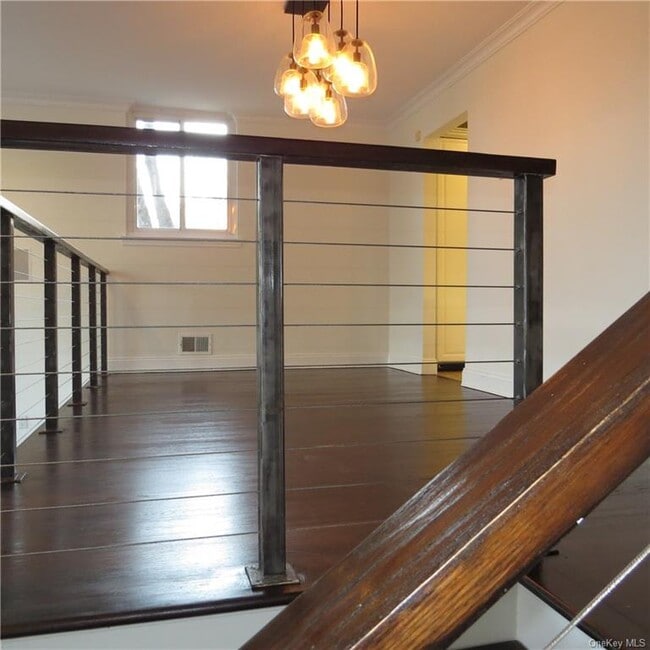 Building Photo - 118 Tallwood Dr