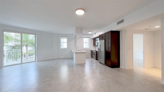 Building Photo - 7265 SW 89th St