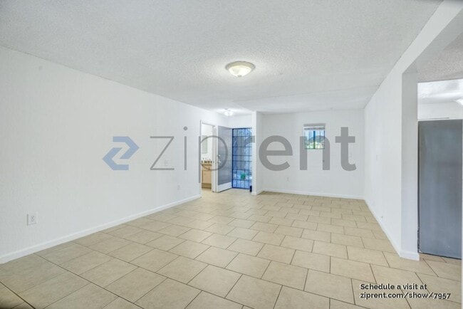 Building Photo - 4506 Saugus Ave