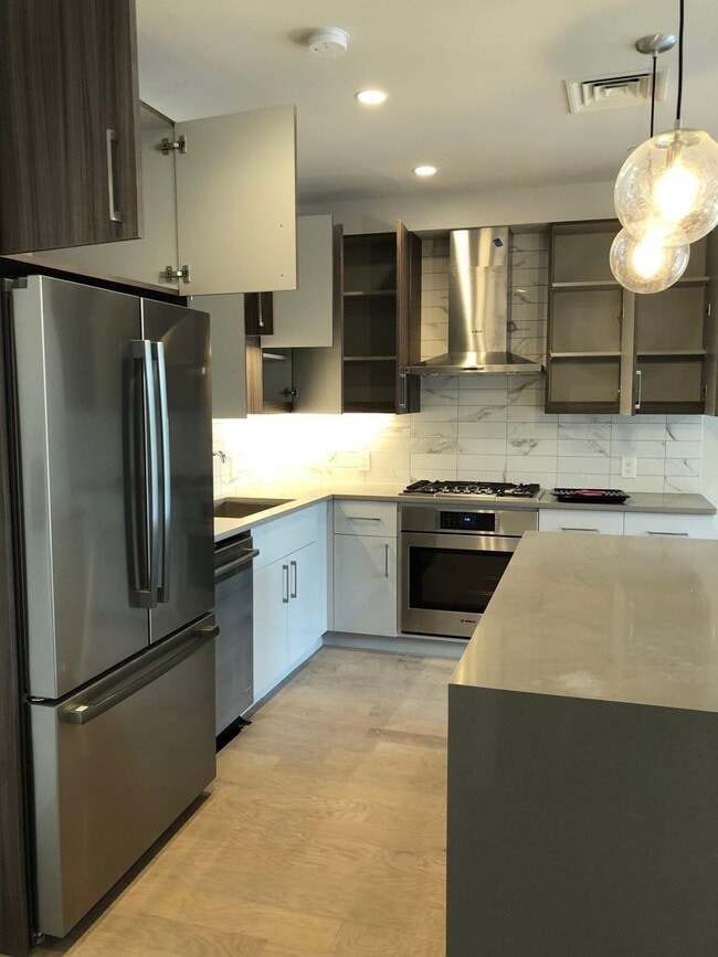 Foto del edificio - 50 Symphony Rd