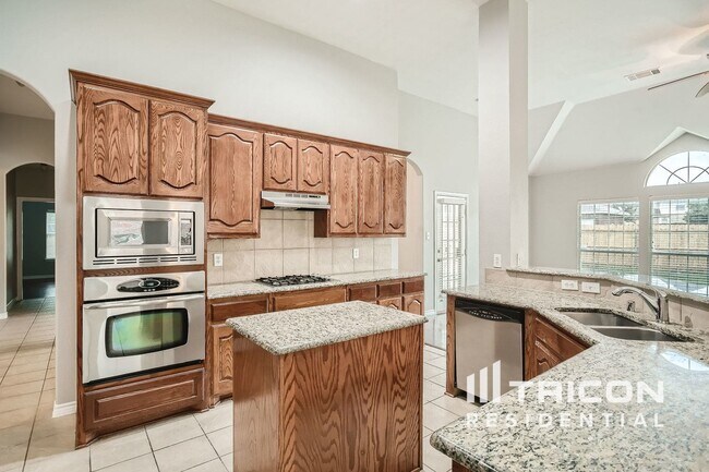 Foto del edificio - 2710 Hawthorne Dr