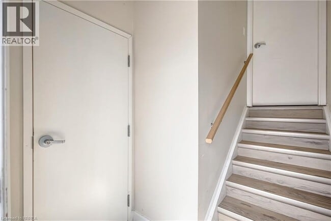 Building Photo - 306 Dalhousie St