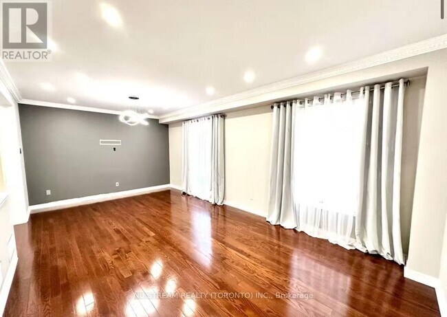 Building Photo - 85 Patti McCulloch Way