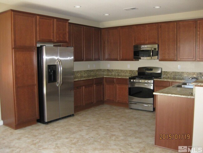 Foto del edificio - 10715 Cedar Rock Dr