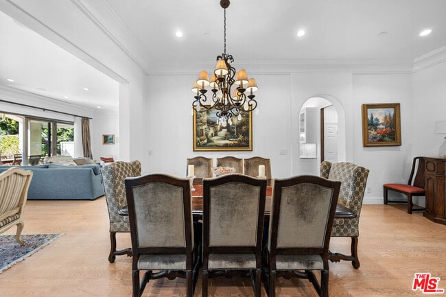 Foto del edificio - 1148 Centinela Ave