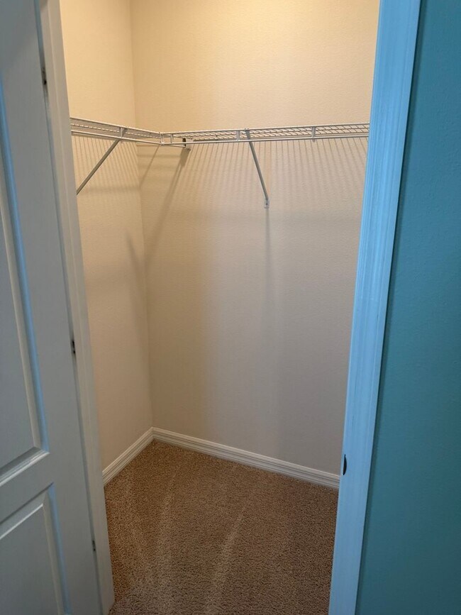 Building Photo - 4207 Looking Glass Pl