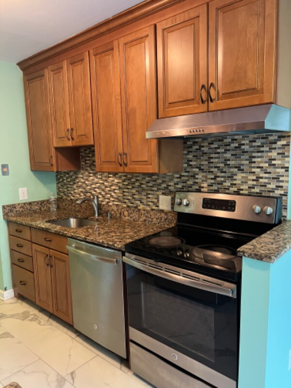 6429 Richmond Hwy Unit APT 204, Alexandria, VA 22306 Condo for Rent