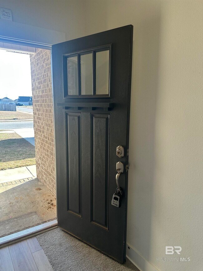 Foto del edificio - 16863 Fedora Dr