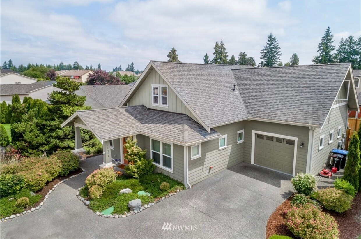 Foto principal - 14908 91st Ave SE