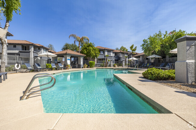 Sparkling Swimming Pool - Vista Grove Apartments