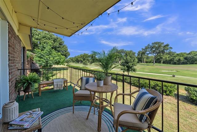 Foto del edificio - 4038 Ridglea Country Club Dr