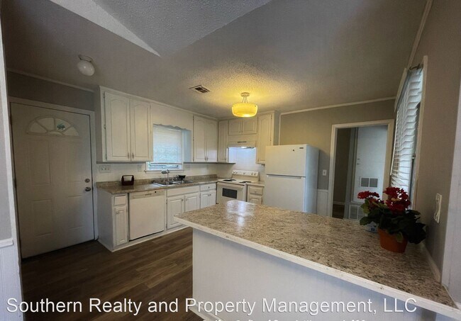 Building Photo - 4 br, 2 bath House - 2612 Norwich Drive