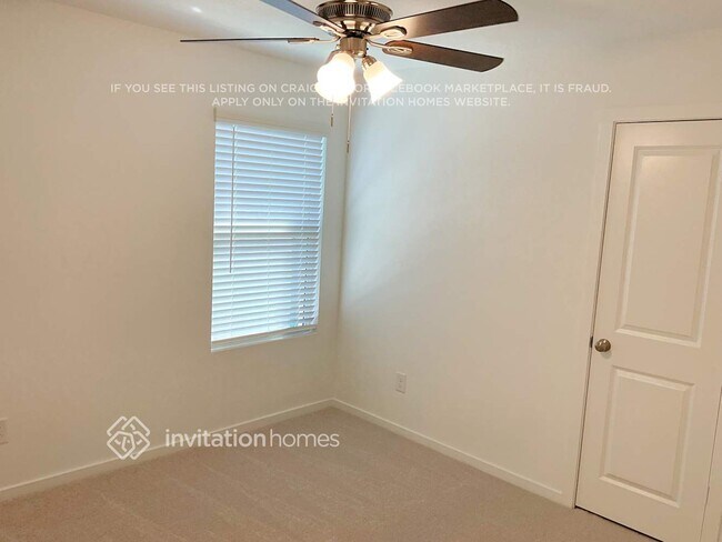 Building Photo - 1410 Merlin Blf St