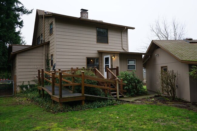 Building Photo - 14017 NW 43rd Ave
