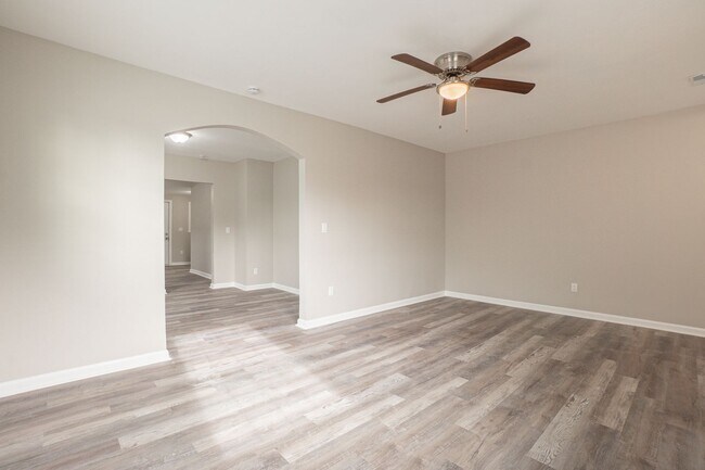 Foto del edificio - Welcome to this beautiful newly renovated ...