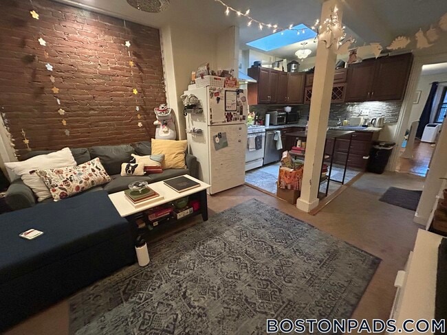 Foto del edificio - 918 Beacon St