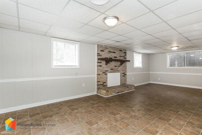 Building Photo - 4 br, 2.5 bath House - 205 Rennes Court