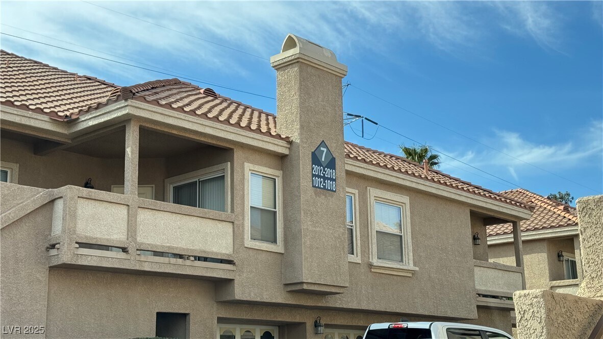 Primary Photo - 5125 W Reno Ave