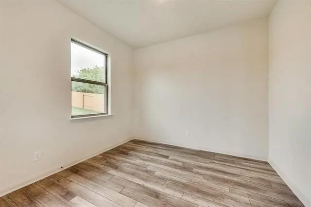 Foto del edificio - 2030 Belmont Dr