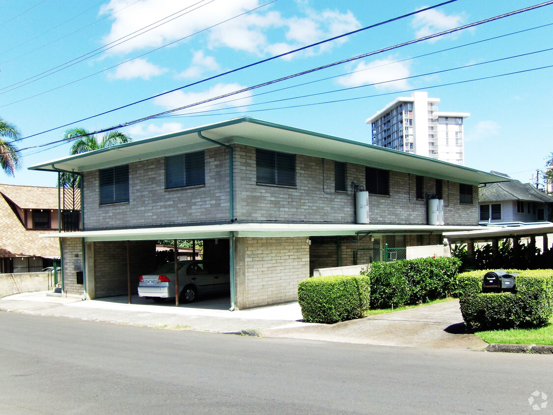 Primary Photo - 1624 Anapuni St