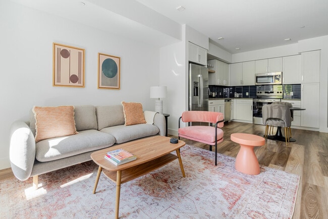 Building Photo - 85 Cleaveland Rd