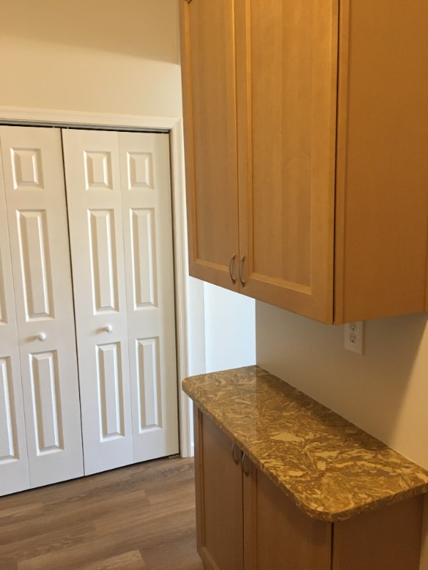 Building Photo - 810 St Paul St