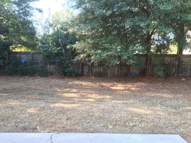 Foto del edificio - 3101 Park Creek Ct