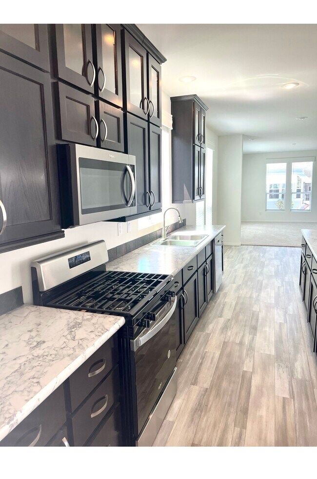 Foto del edificio - 500 Rancheros Dr