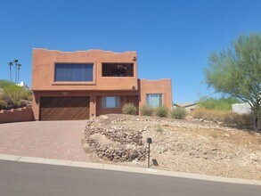 Building Photo - 12608 Mountainside Dr