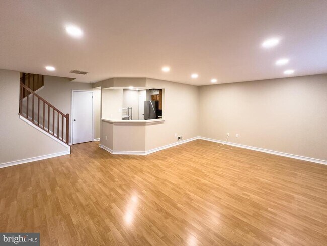 Foto del edificio - 806 Wharton Rd