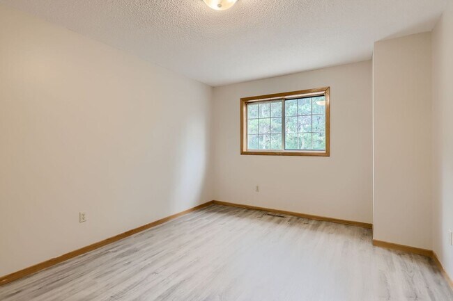 Foto del edificio - Blaine Townhome
