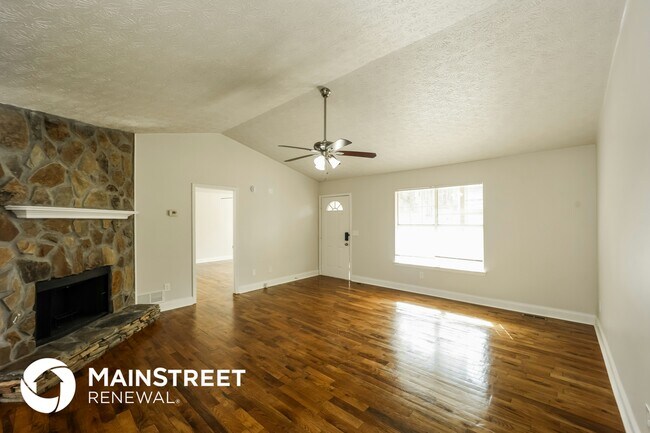 Building Photo - 135 Briarcliff Pl