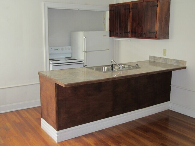Foto del edificio - 2805 Stratford Ave