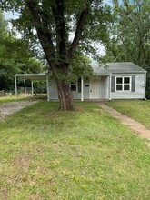 Building Photo - 2524 SW Valley Brook Ln
