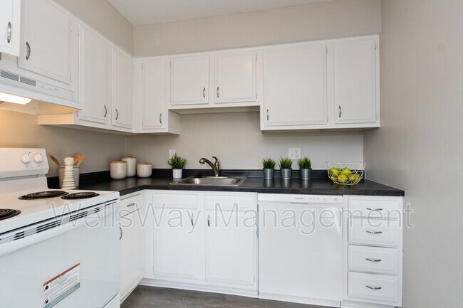 Foto del edificio - 2816 E County Line Rd