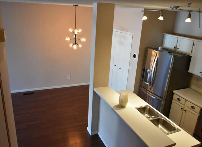 Building Photo - 17860 Cobblestone Way
