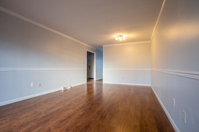 Foto del edificio - Beautiful 3 bed 2 bath Condo near ETSU