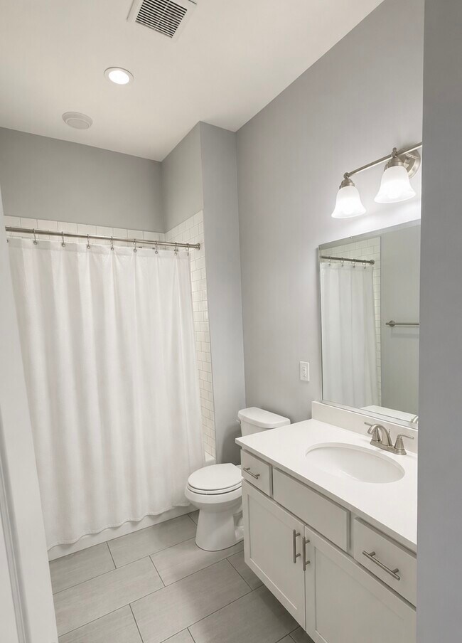 905 Agatite, 2 habitaciones - 900 W Montrose Ave